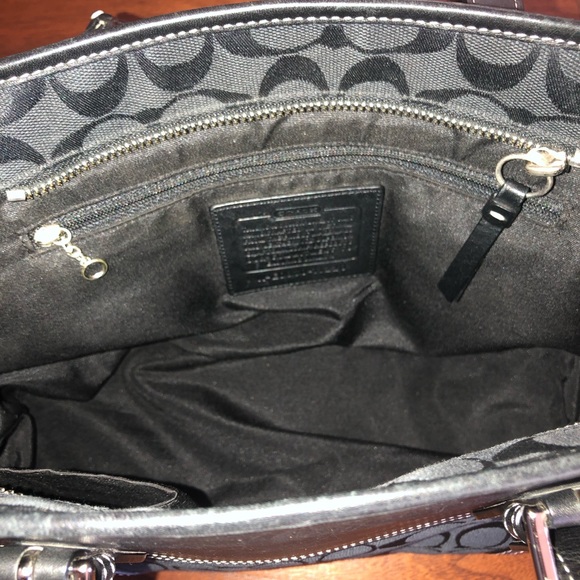 Coach purse, black - Picture 4 of 8